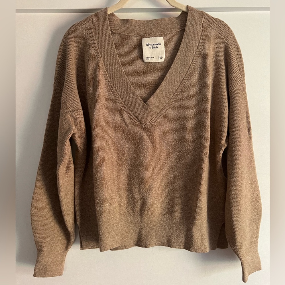 Abercrombie & Fitch V-Neck Sweater